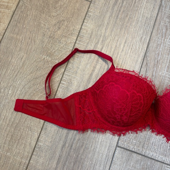 PINK Victoria Secret Red Lace Bra - Picture 3 of 7
